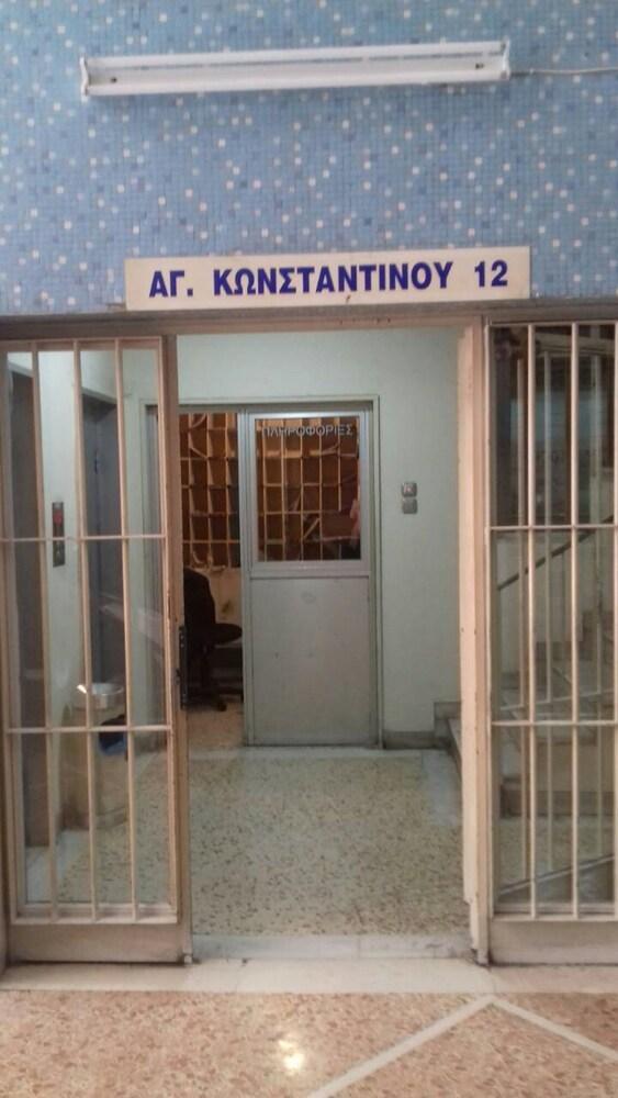 Апартаменты студио 36 кв. м, собственных ванных: 1, в Омониа Афины Экстерьер фото